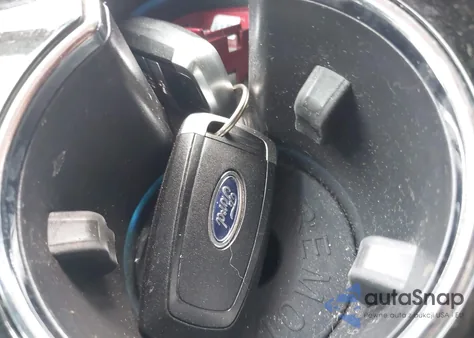 2017 Ford Edge Titanium z USA, uszkodzony, nr VIN 2FMPK4K96HBB77573